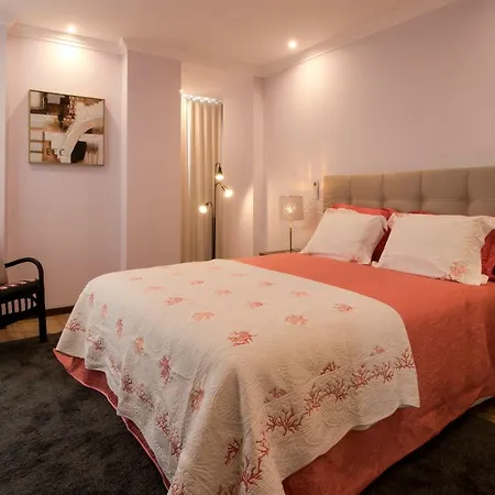 Apartamentos Rosa Do Bairro Alto-2