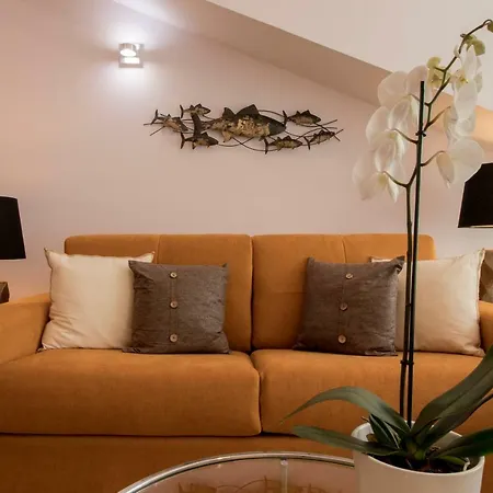 Apartamentos Rosa Do Bairro Alto-3